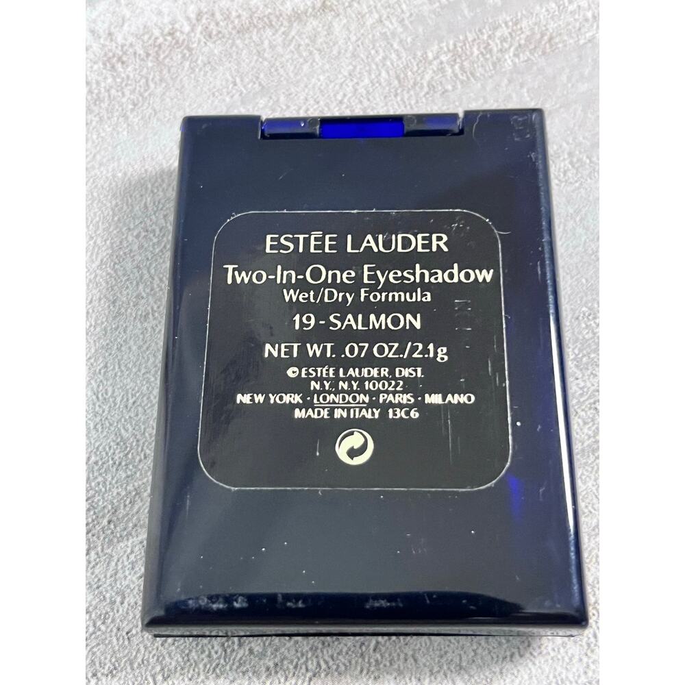 ESTEE LAUDER Two-in-One Eyeshadow Wet/Dry in 19 SALMON ~ NIB - Picture 6 of 6